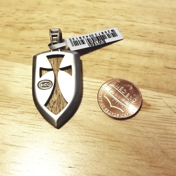 GALAHAD SHIELD CROSS DOG TAG PENDANT IN SILVER - Picture 2 of 3